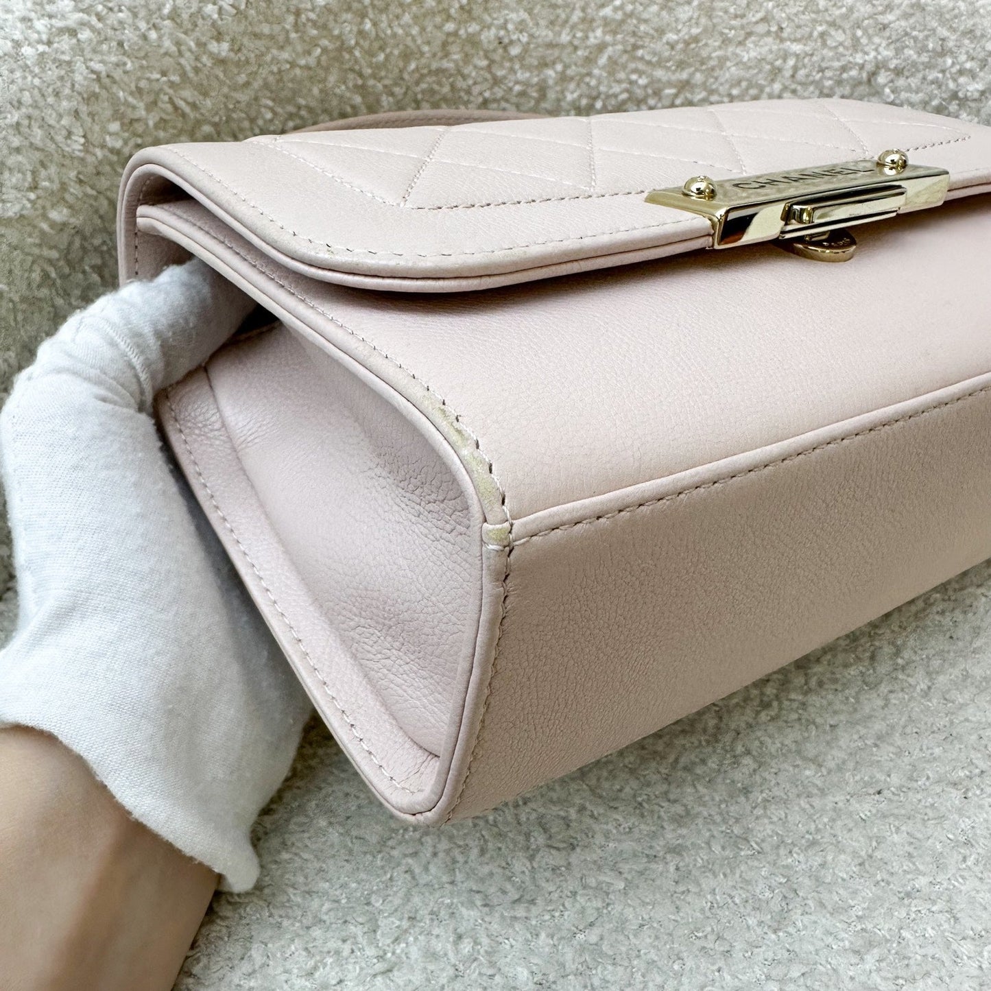 GLM-17C Click Label Shoulder Bag in Light Pink Calfskin and LGHW
