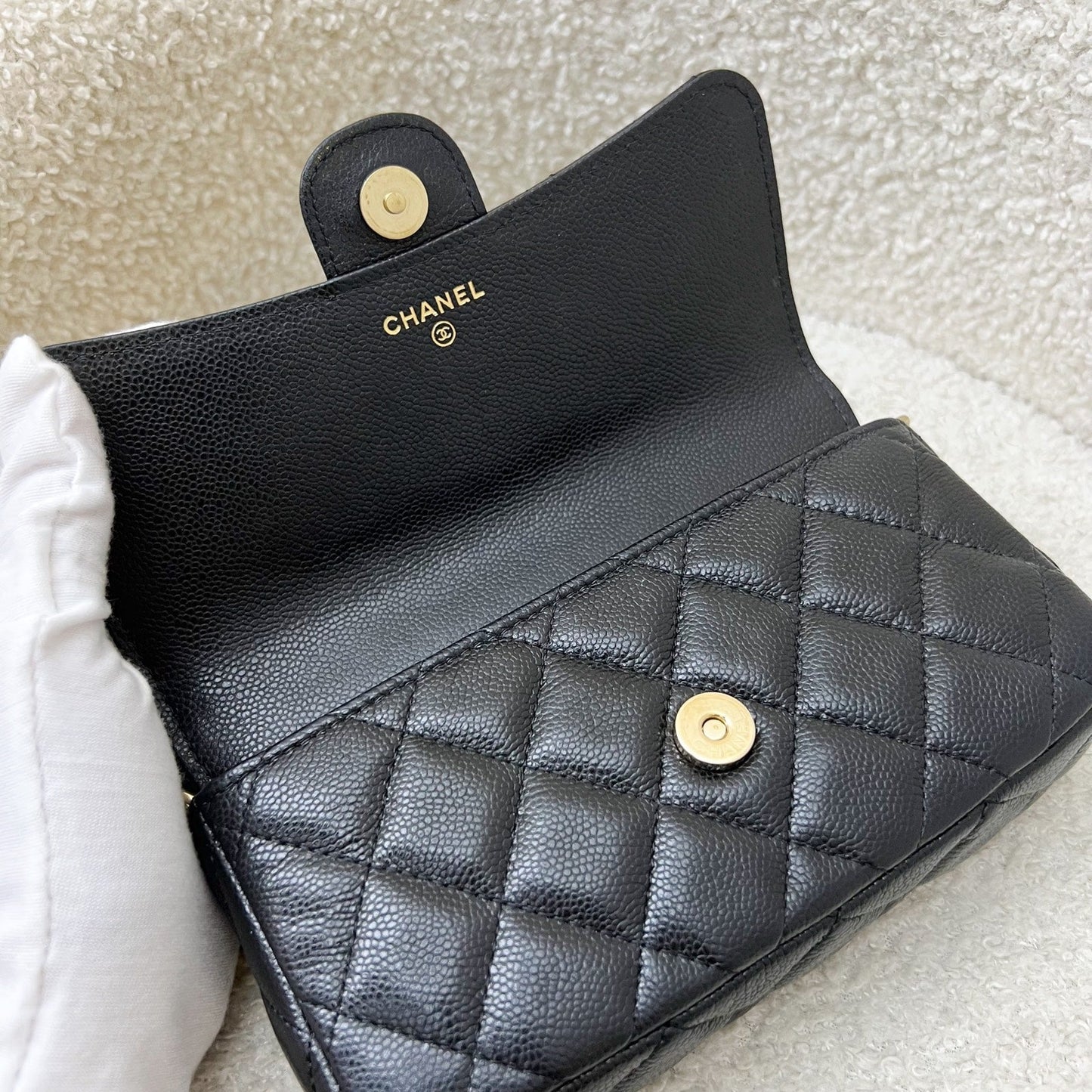 GLM-Phone Holder / Wallet On Chain WOC in Black Caviar and LGHW (Model: AP2096)