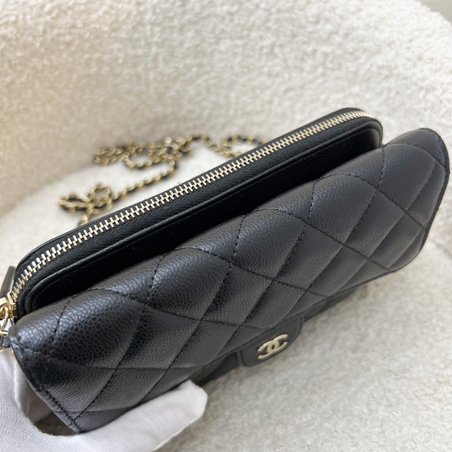GLM-Phone Holder / Wallet On Chain WOC in Black Caviar and LGHW (Model: AP2096)