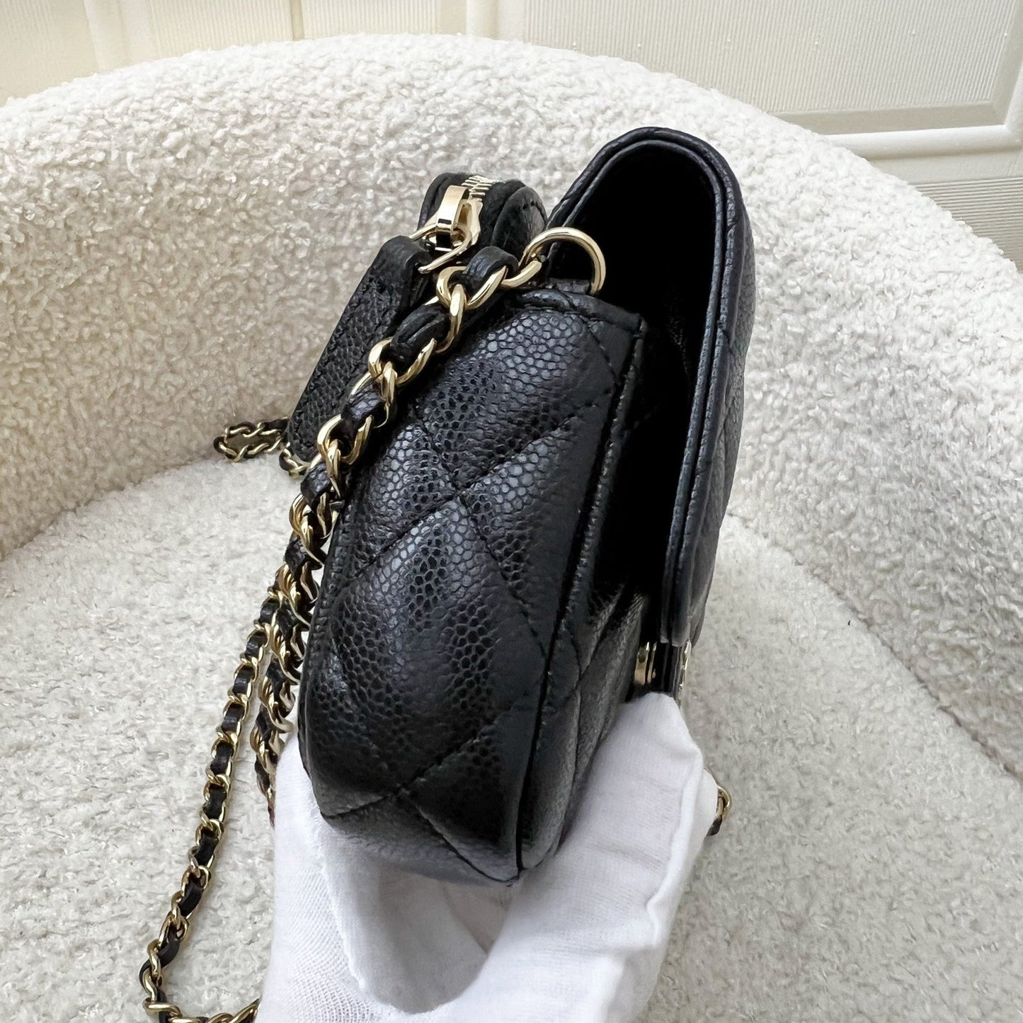 GLM-Phone Holder / Wallet On Chain WOC in Black Caviar and LGHW (Model: AP2096)