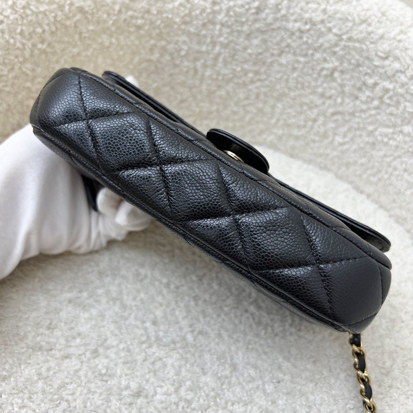 GLM-Phone Holder / Wallet On Chain WOC in Black Caviar and LGHW (Model: AP2096)