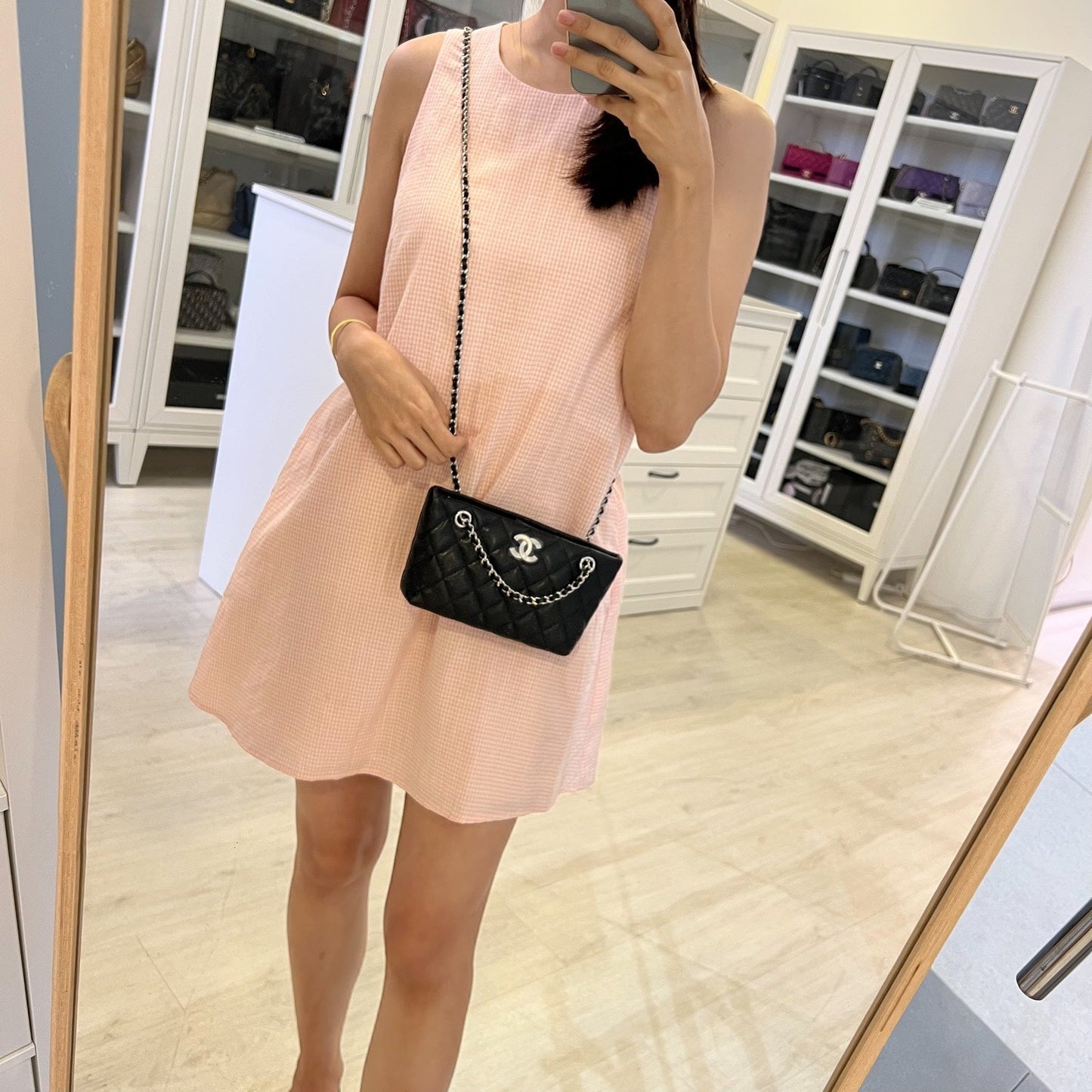 GLM-25C Mini Clutch with Chain in Black Caviar and SHW (Model: AP4417)