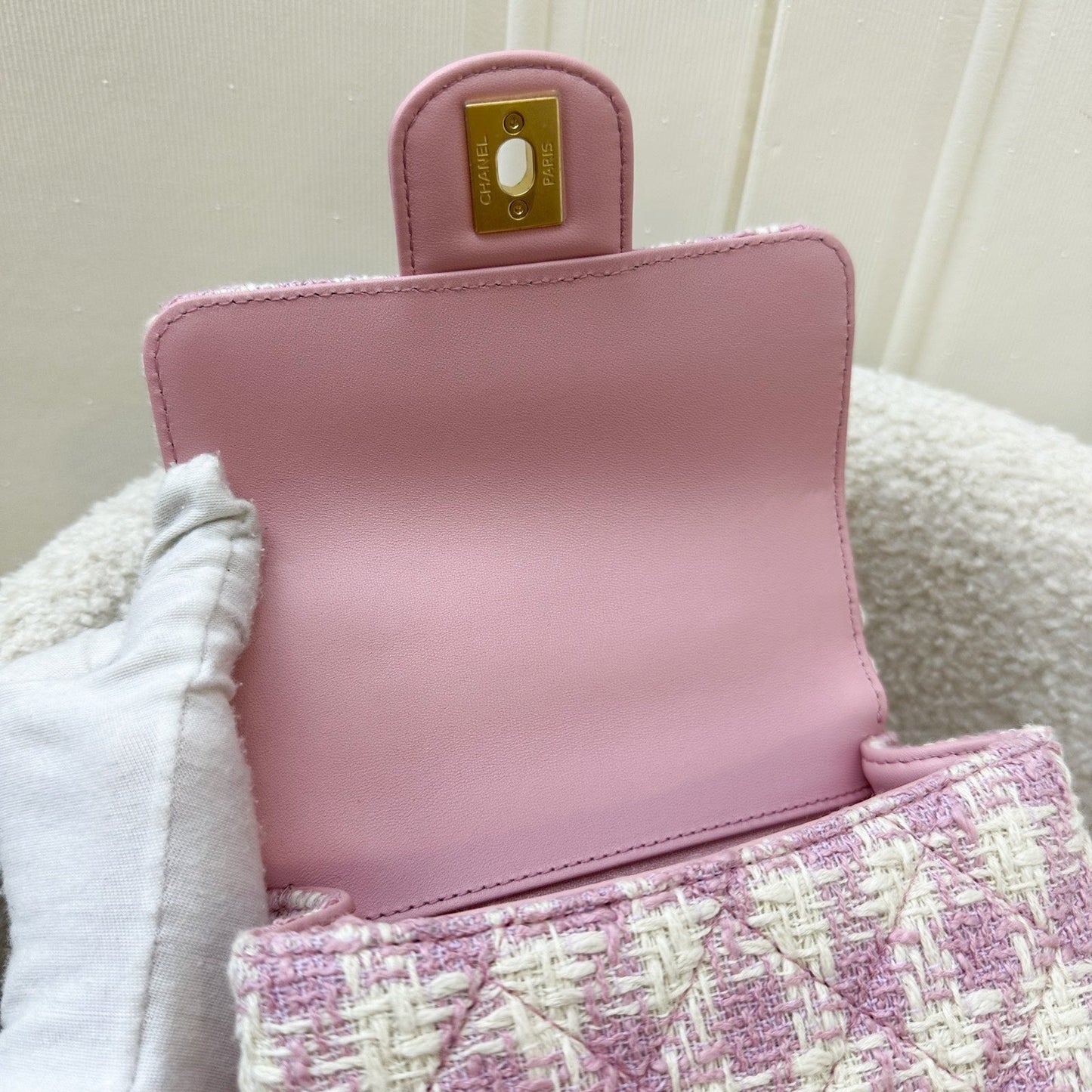 GLM-23S Top Handle Flap Bag in Pink Tweed Houndstooth AGHW