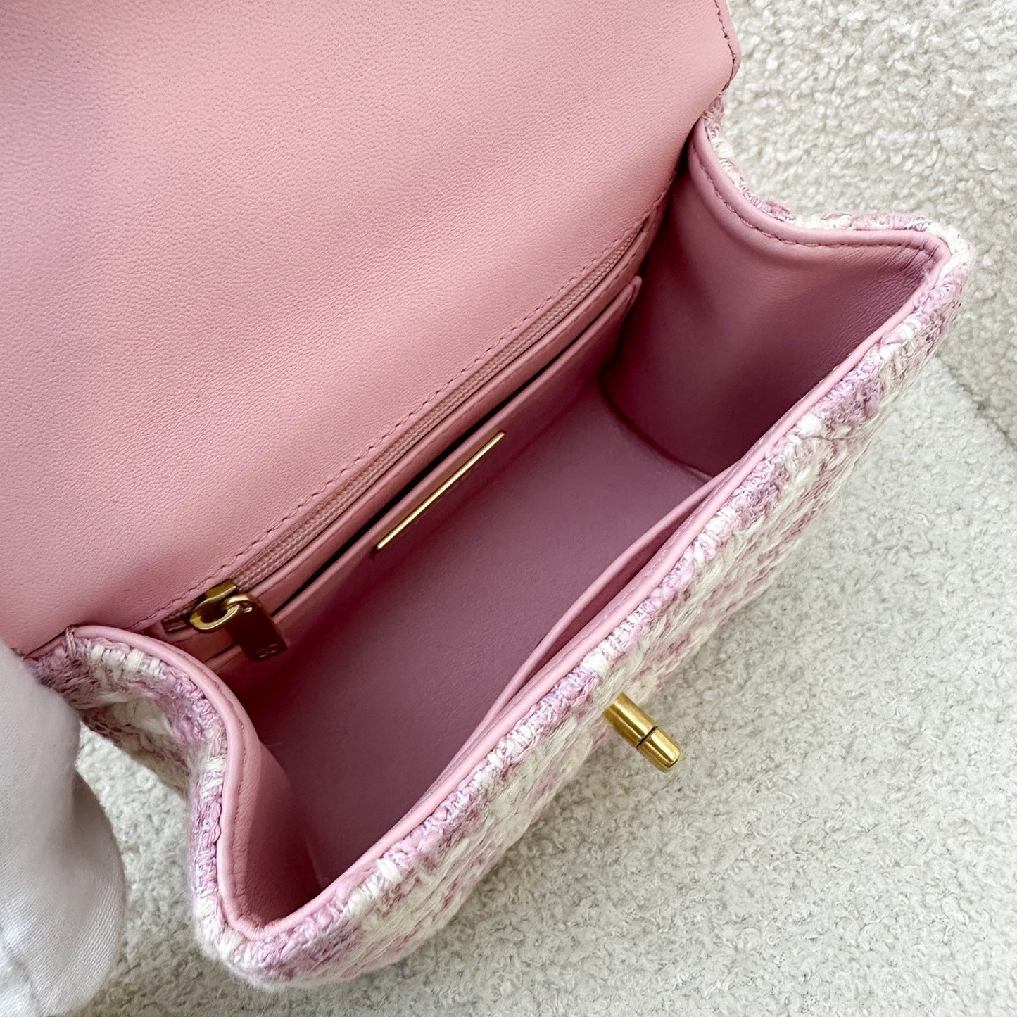 GLM-23S Top Handle Flap Bag in Pink Tweed Houndstooth AGHW