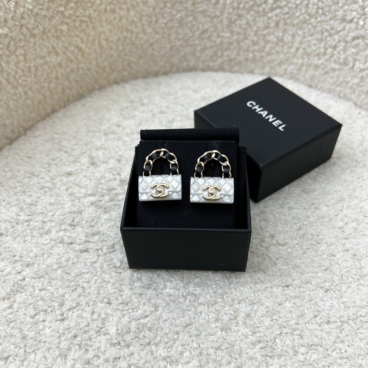 GLM-GLM- Logo Handbag Earrings in LGHW