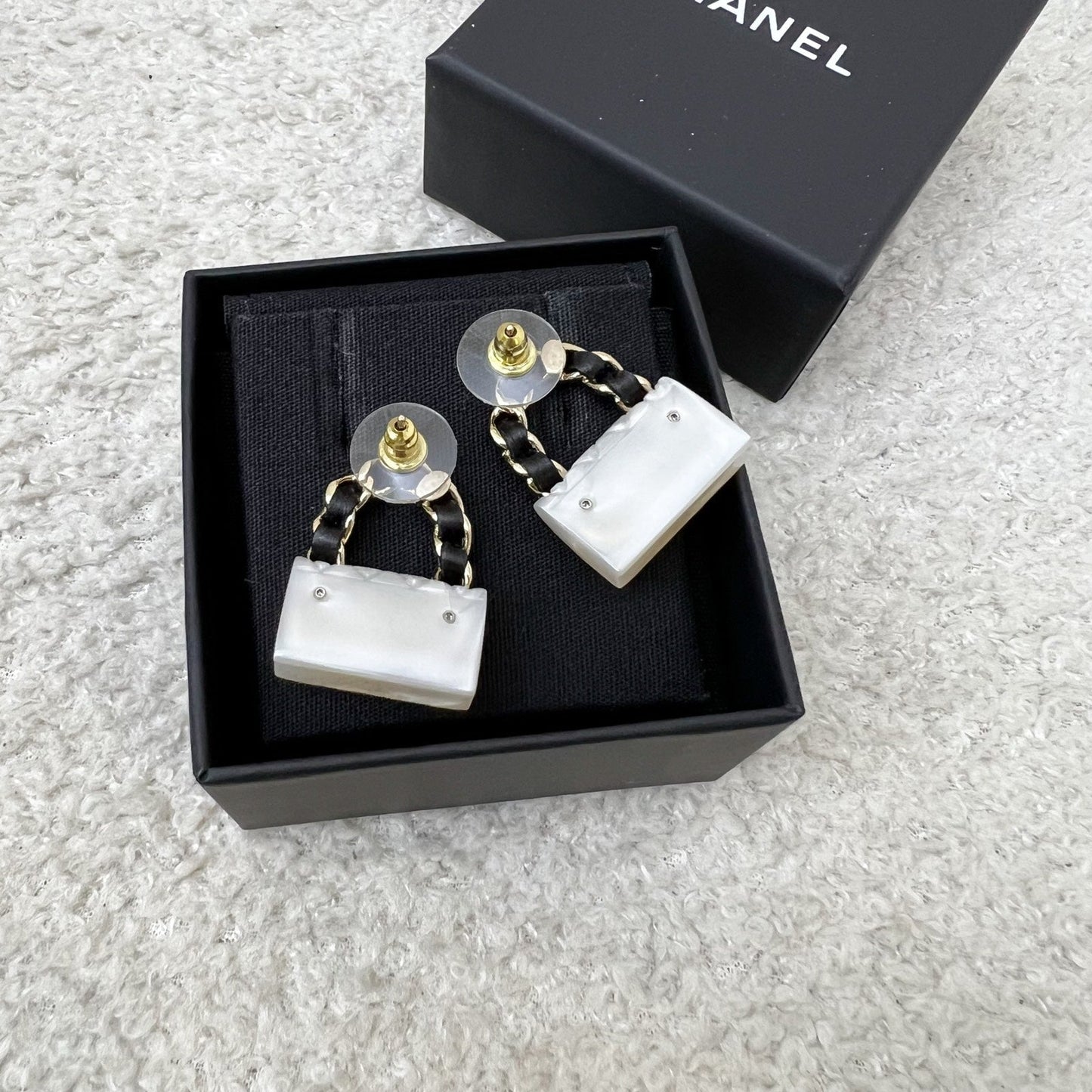 GLM-GLM- Logo Handbag Earrings in LGHW