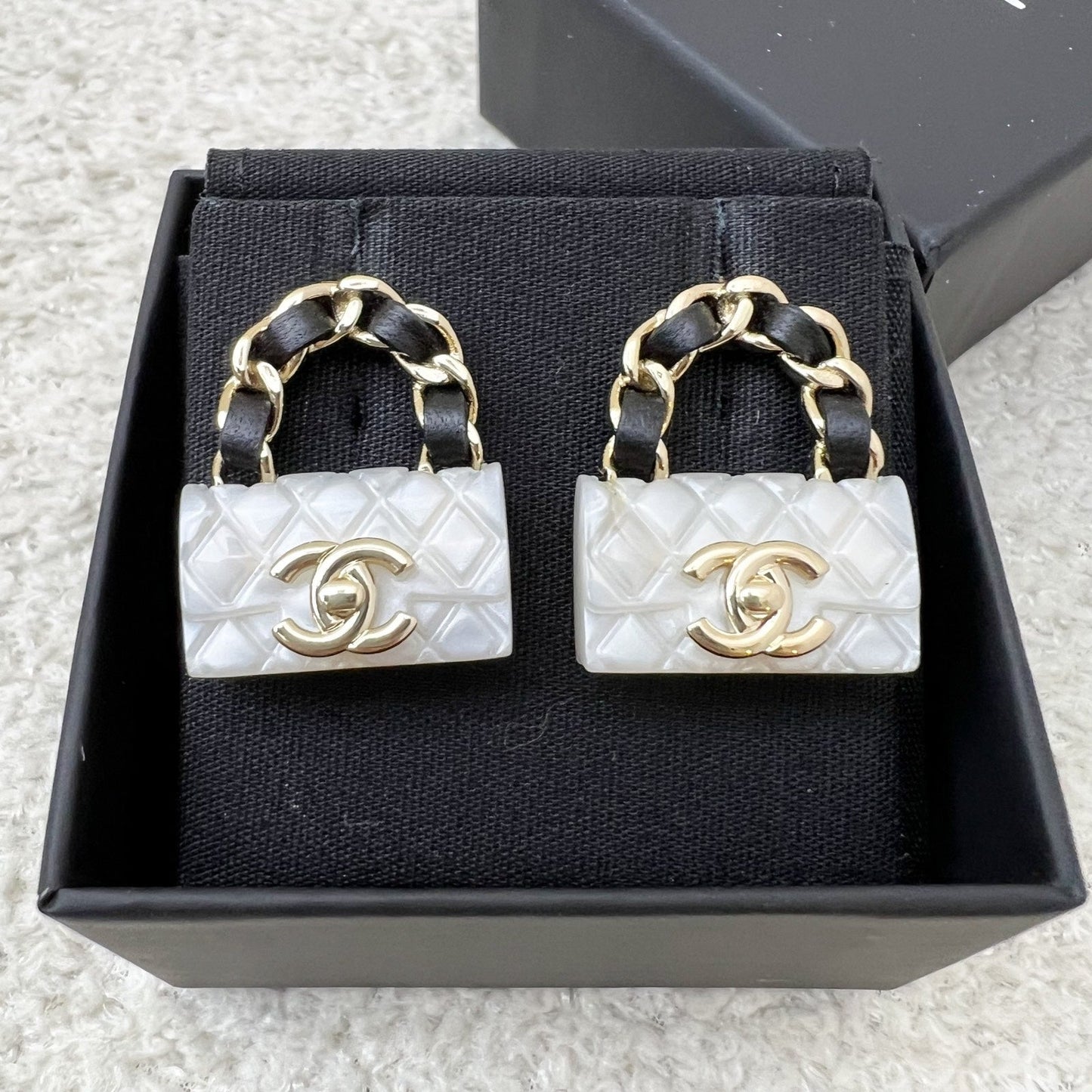 GLM-GLM- Logo Handbag Earrings in LGHW