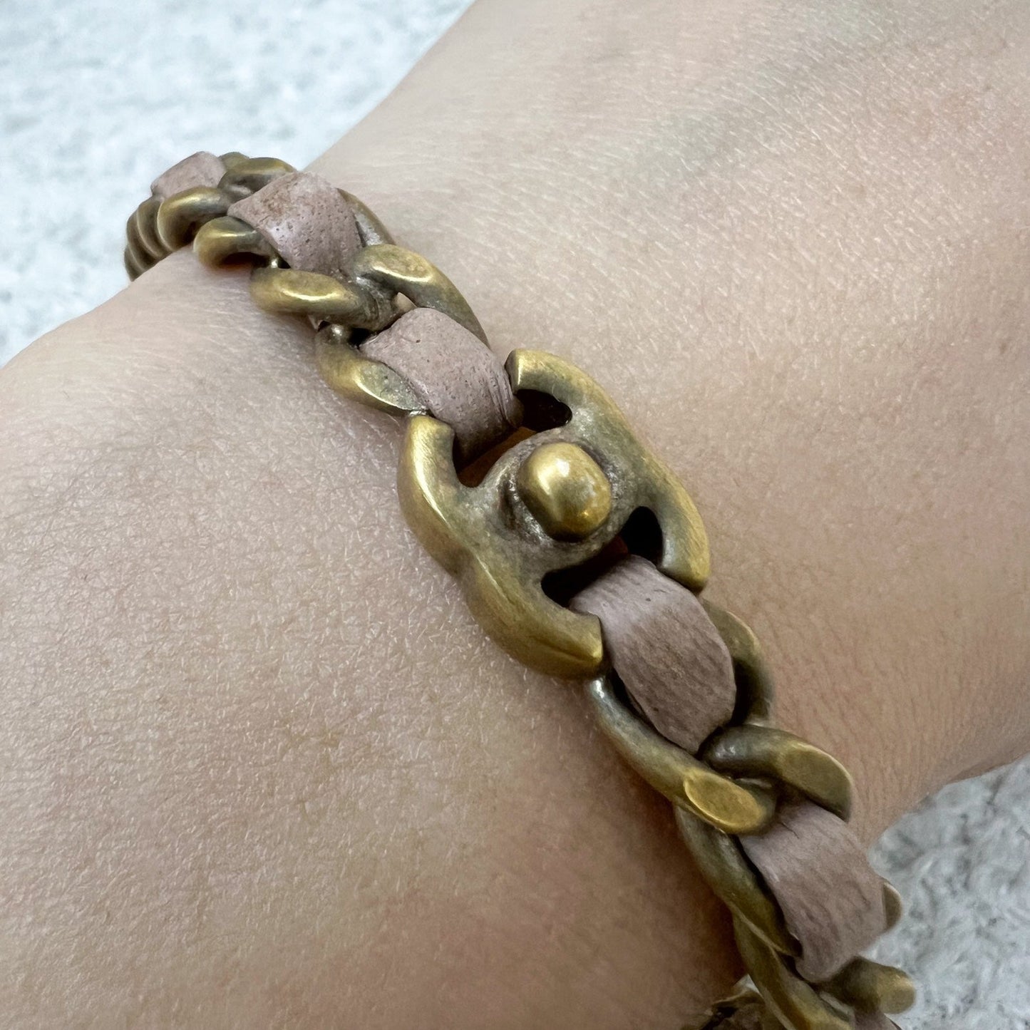 GLM-Interwoven GLM- Bangle with Dusty Pink Leather and Matte GHW