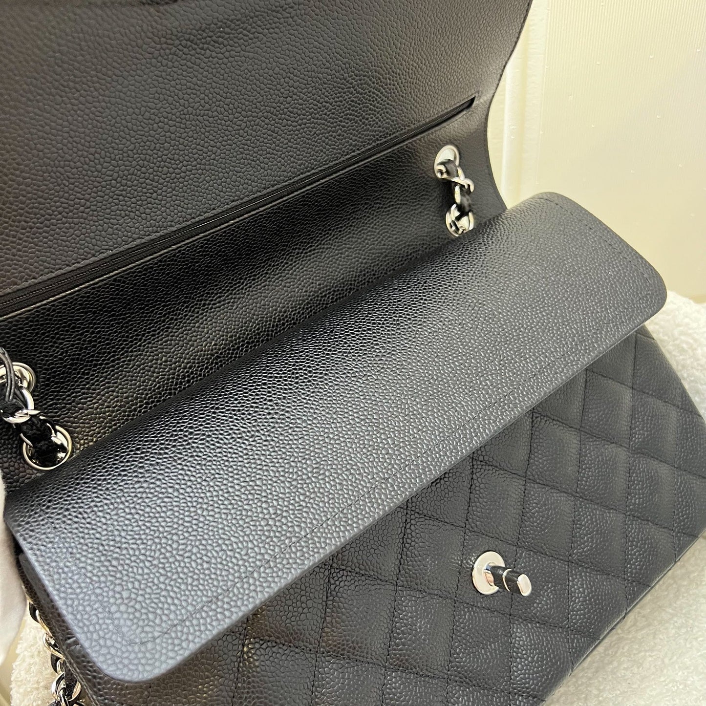 GLM-Jumbo Classic Flap DF in Black Caviar and SHW