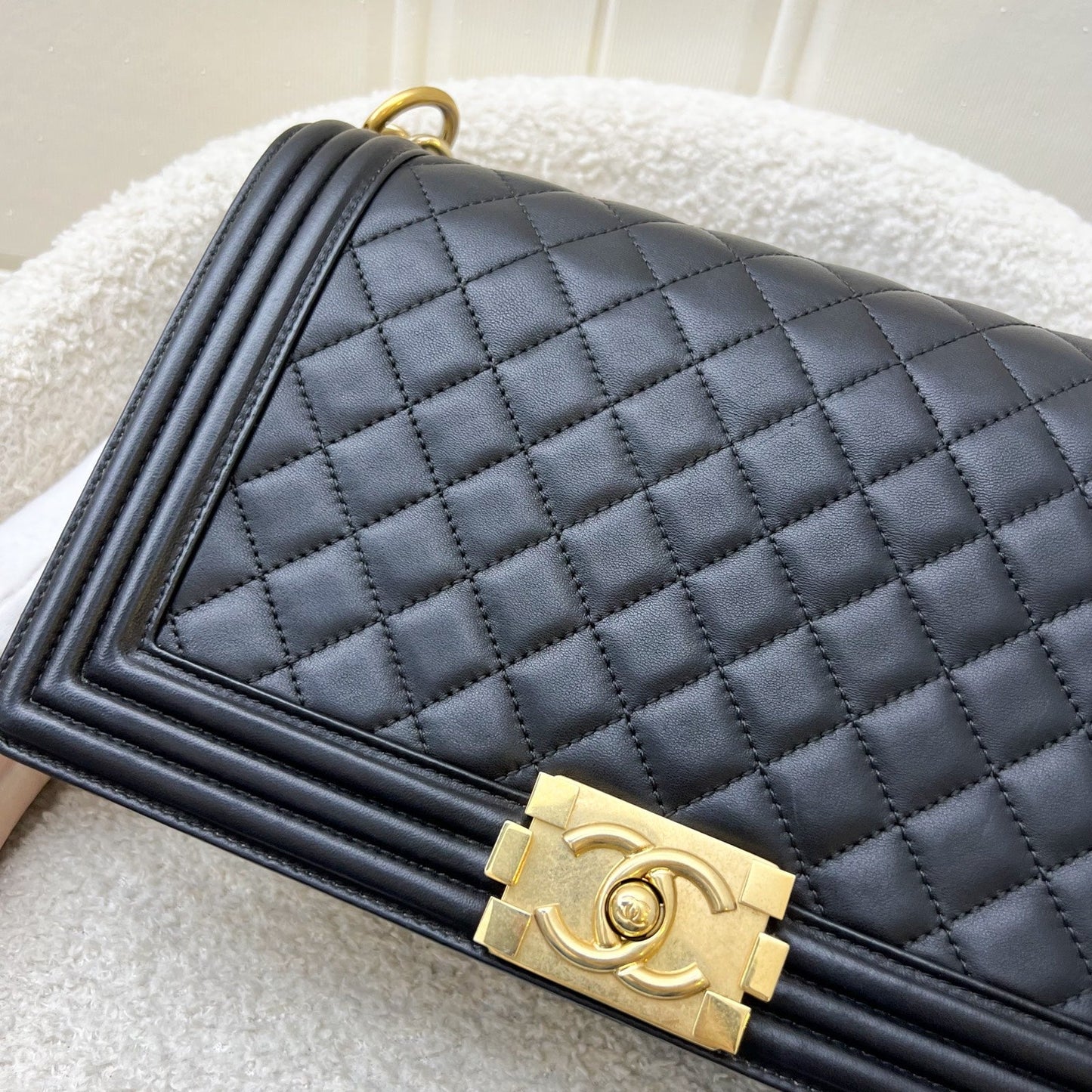 GLM-New Medium / Large 28cm Boy Flap in Black Lambskin and AGHW
