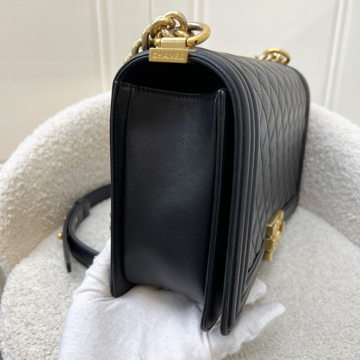 GLM-New Medium / Large 28cm Boy Flap in Black Lambskin and AGHW