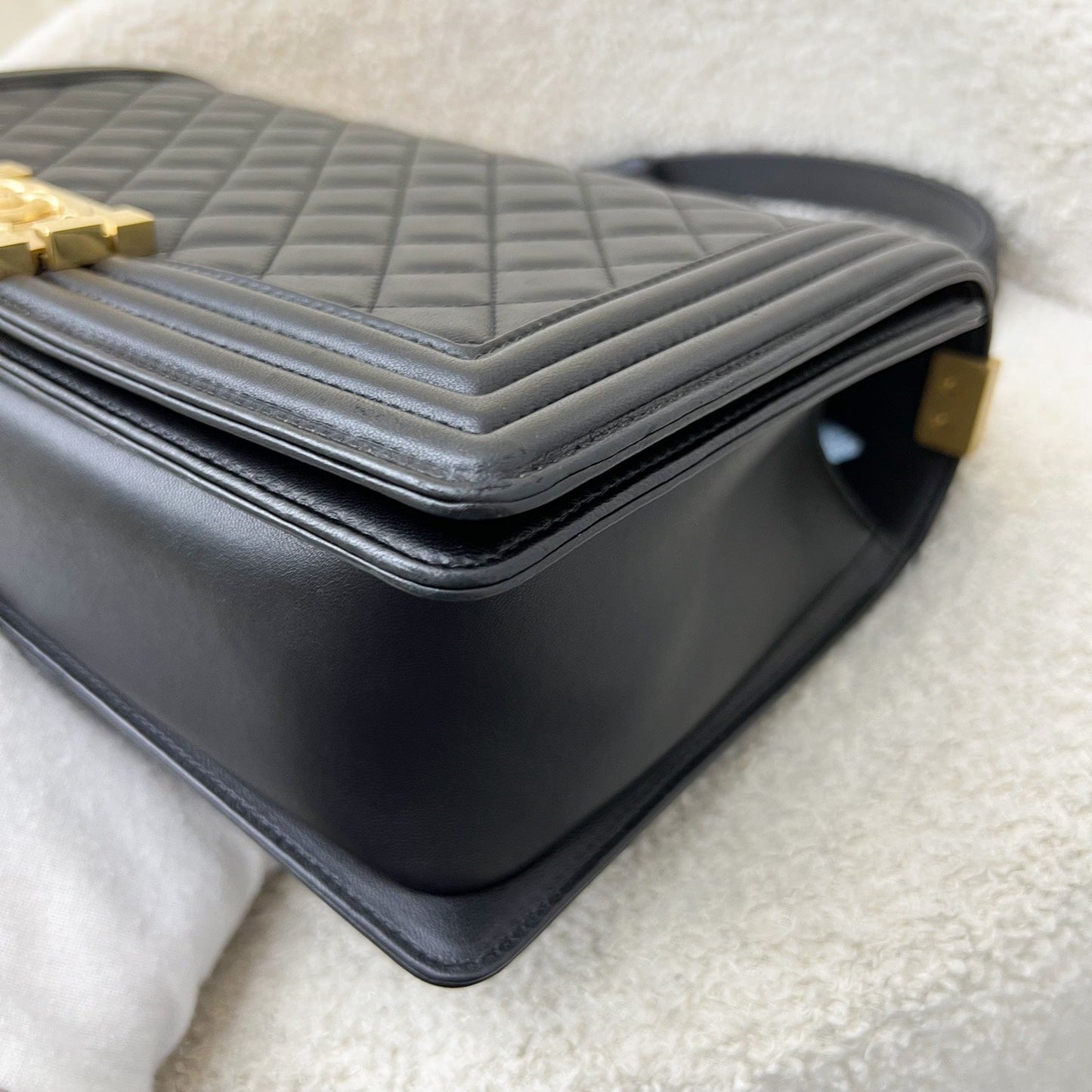 GLM-New Medium / Large 28cm Boy Flap in Black Lambskin and AGHW