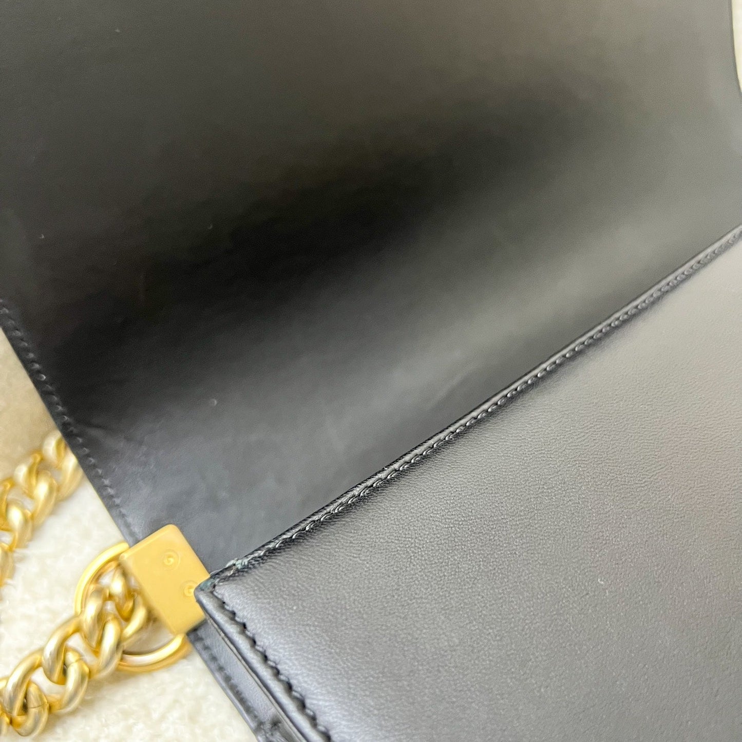 GLM-New Medium / Large 28cm Boy Flap in Black Lambskin and AGHW