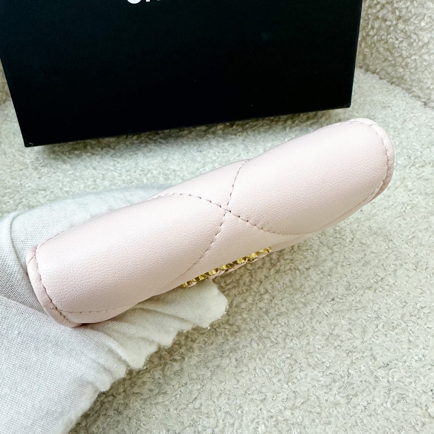 GLM-19 XL Card Holder in 22P Pink Lambskin GHW