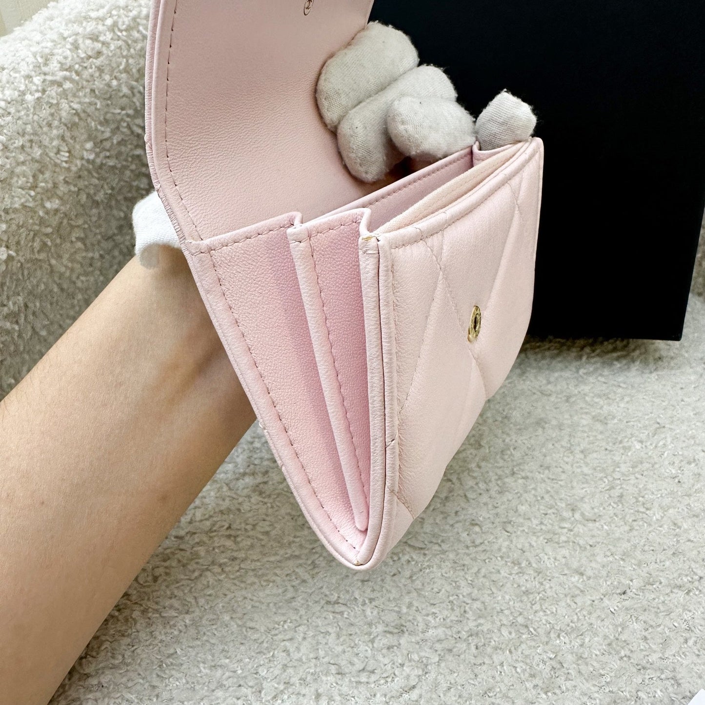 GLM-19 XL Card Holder in 22P Pink Lambskin GHW