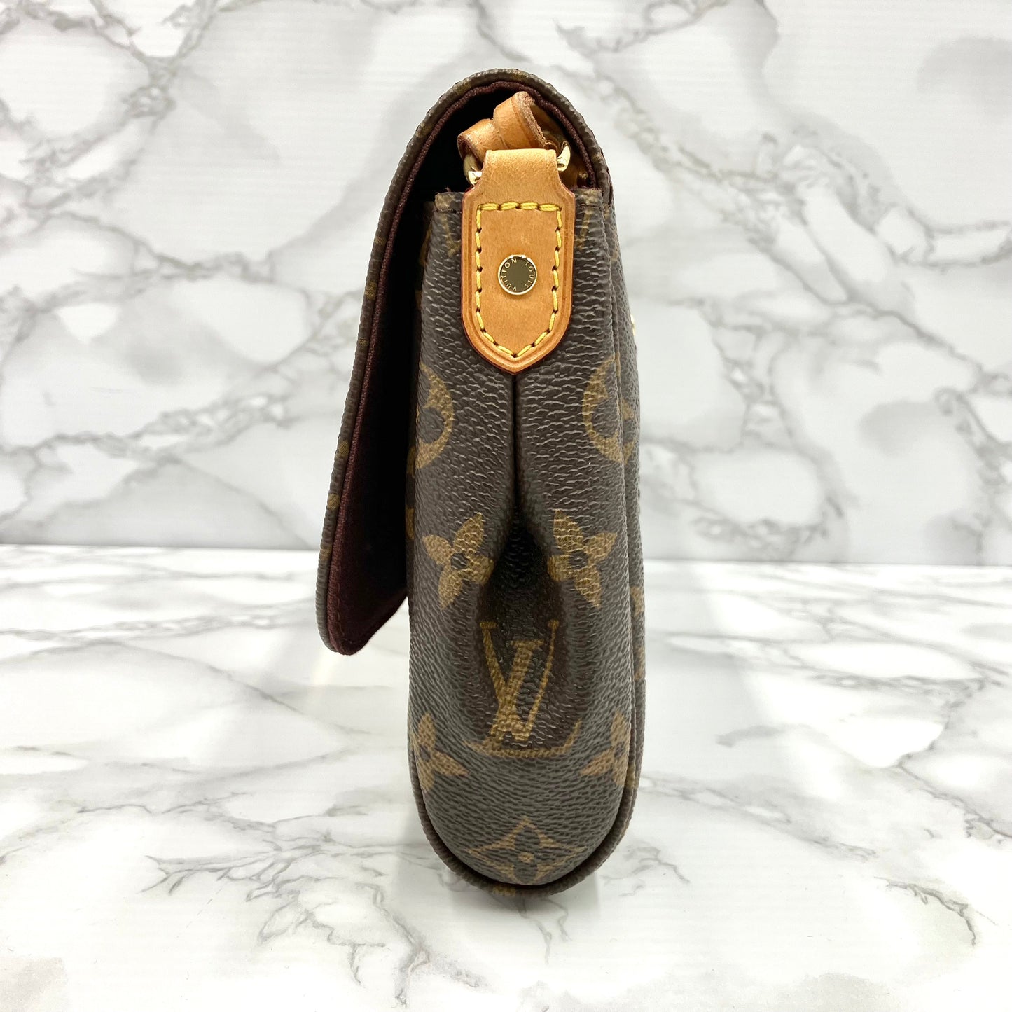 LOUIS VUITTON Monogram Favorit
