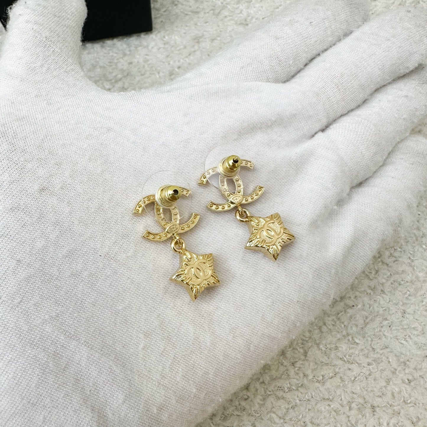 GLM-24C Star Earrings with Crystals and GHW