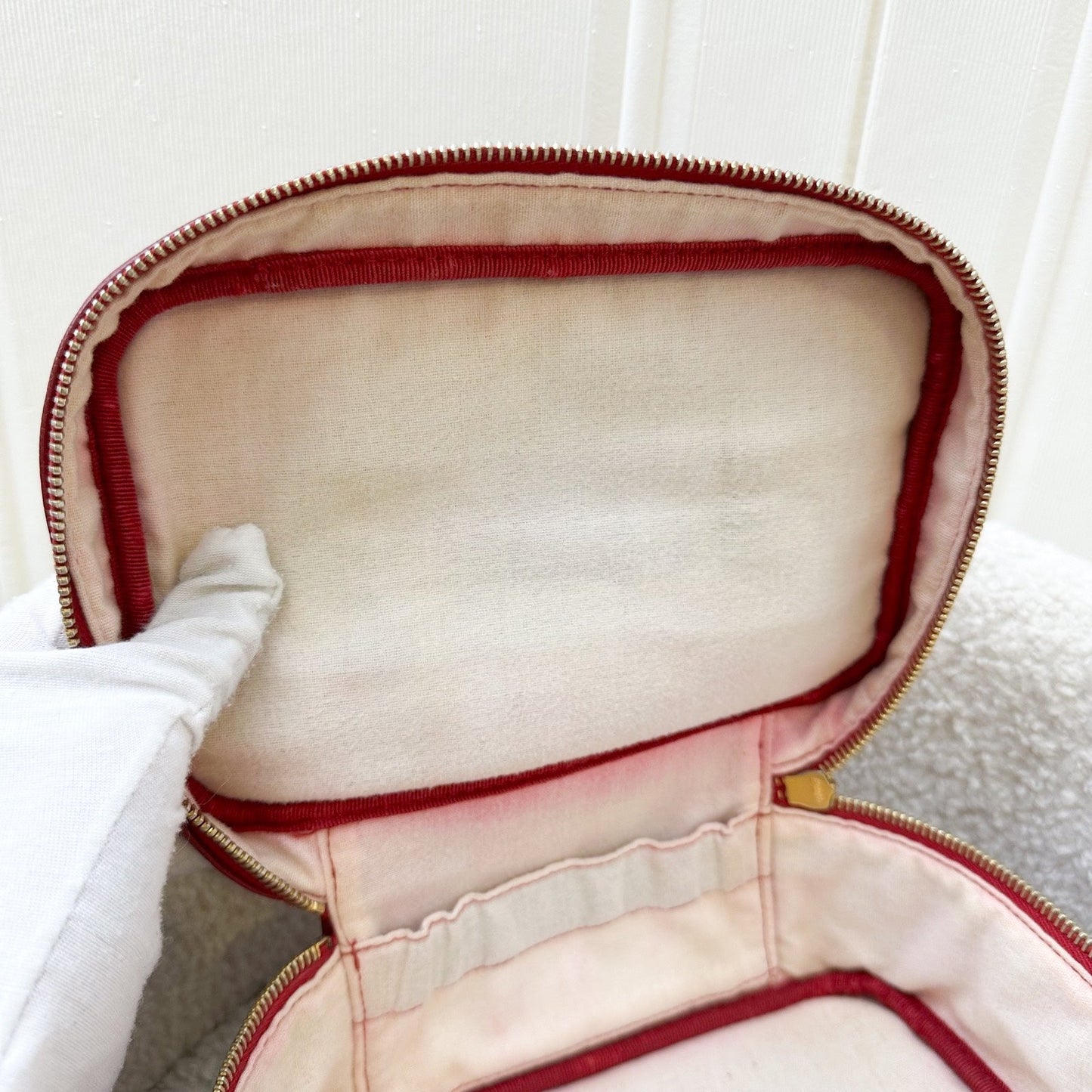 GLM- Vanity Case in Red Caviar and GHW