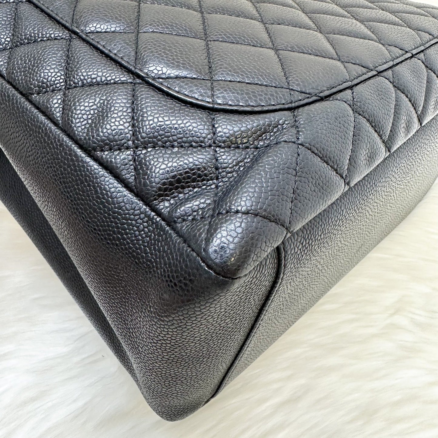 GLM-Grand Shopping Tote GST in Black Caviar and GHW