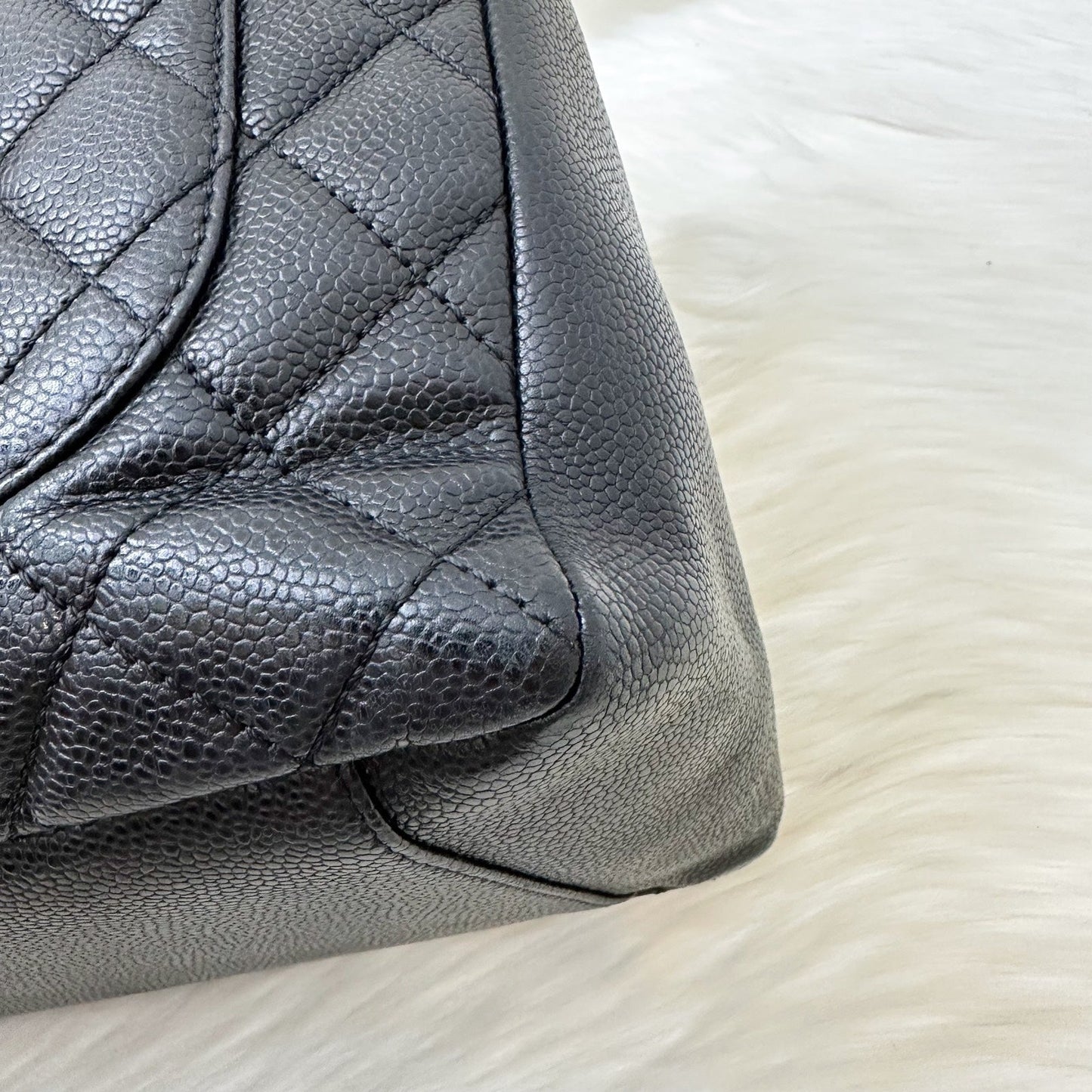 GLM-Grand Shopping Tote GST in Black Caviar and GHW