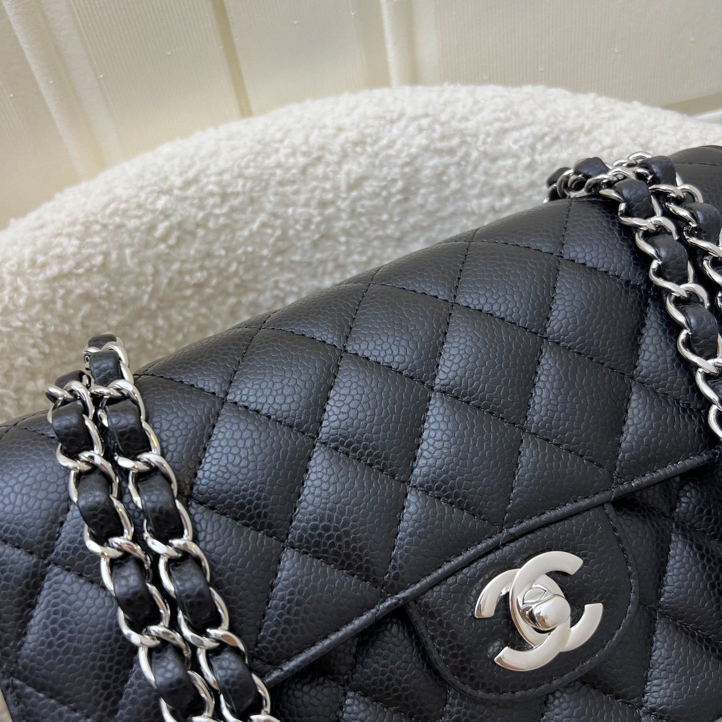 GLM-Small Classic Flap CF in Black Caviar and SHW (Model: A01113)