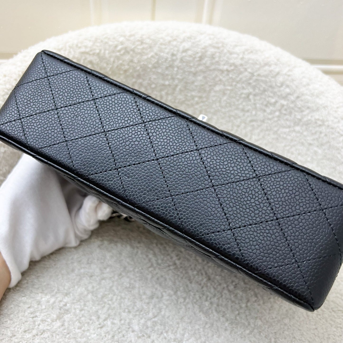 GLM-Small Classic Flap CF in Black Caviar and SHW (Model: A01113)