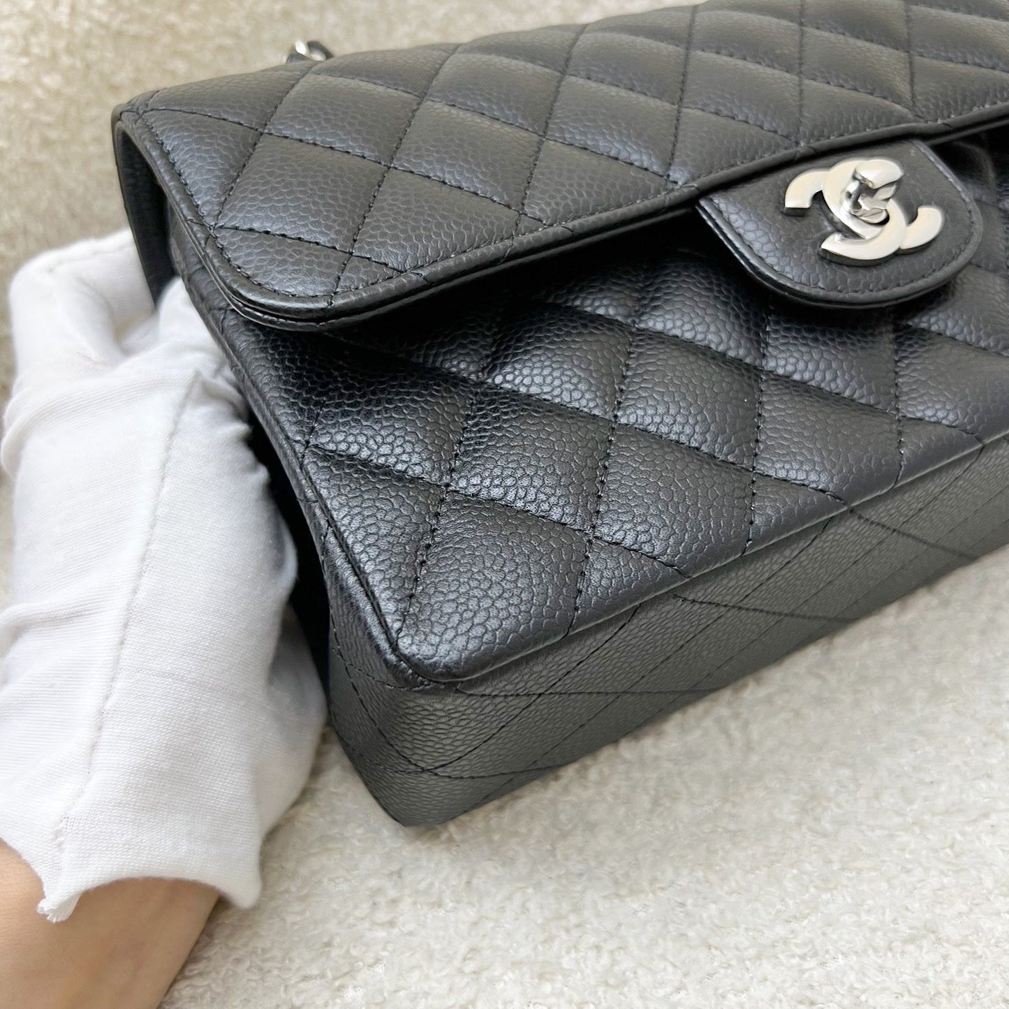GLM-Small Classic Flap CF in Black Caviar and SHW (Model: A01113)