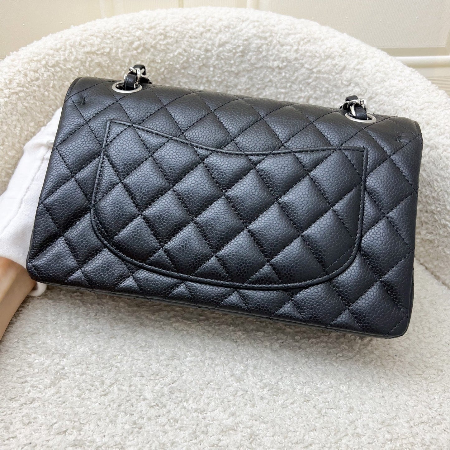GLM-Small Classic Flap CF in Black Caviar and SHW (Model: A01113)
