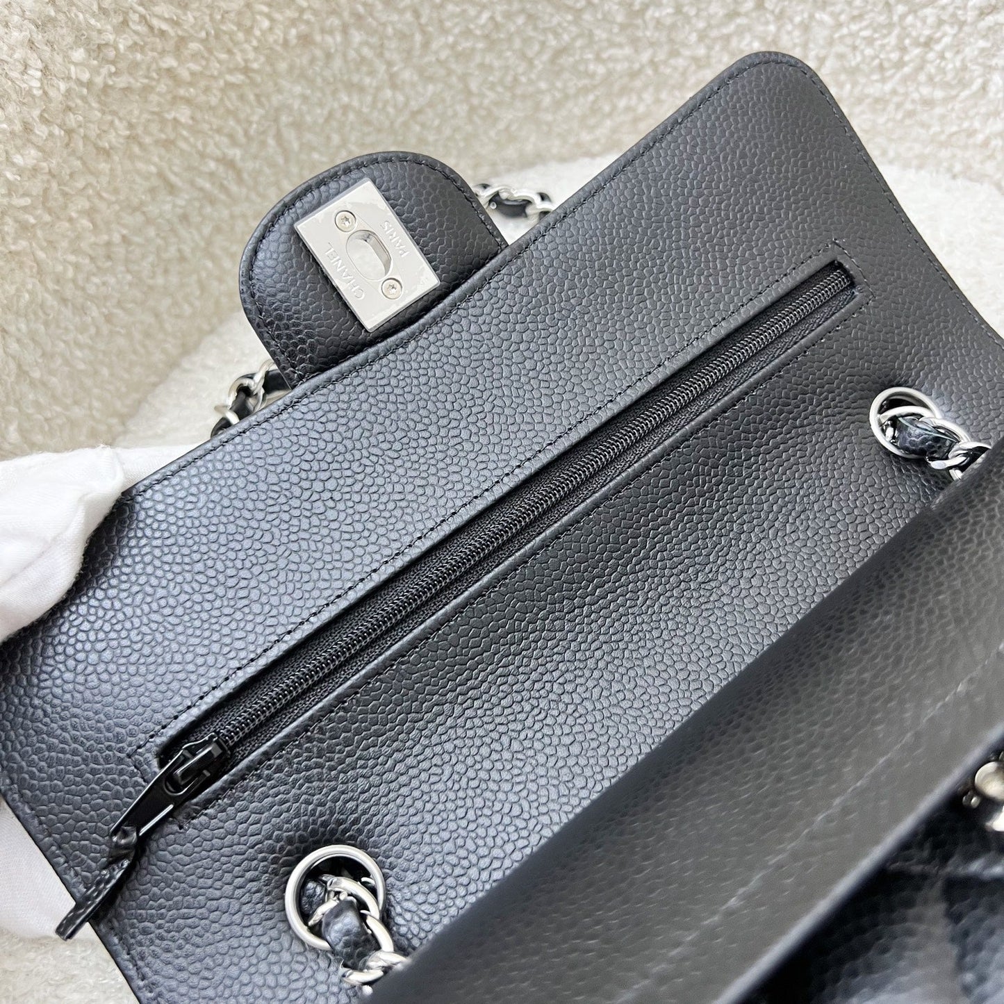 GLM-Small Classic Flap CF in Black Caviar and SHW (Model: A01113)