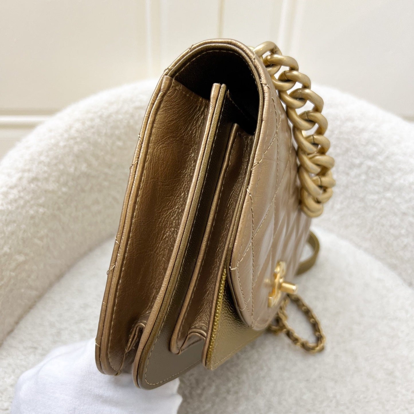 GLM-Seasonal Flap Bag in Gold Shiny Calfskin / Caviar and AGHW