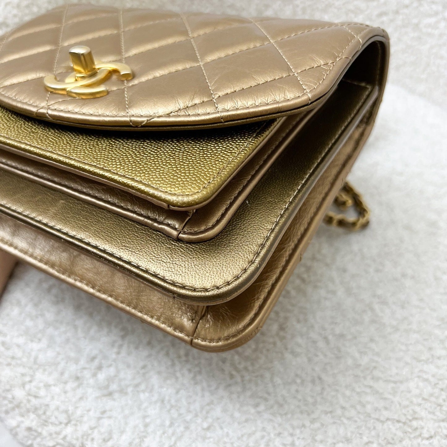 GLM-Seasonal Flap Bag in Gold Shiny Calfskin / Caviar and AGHW