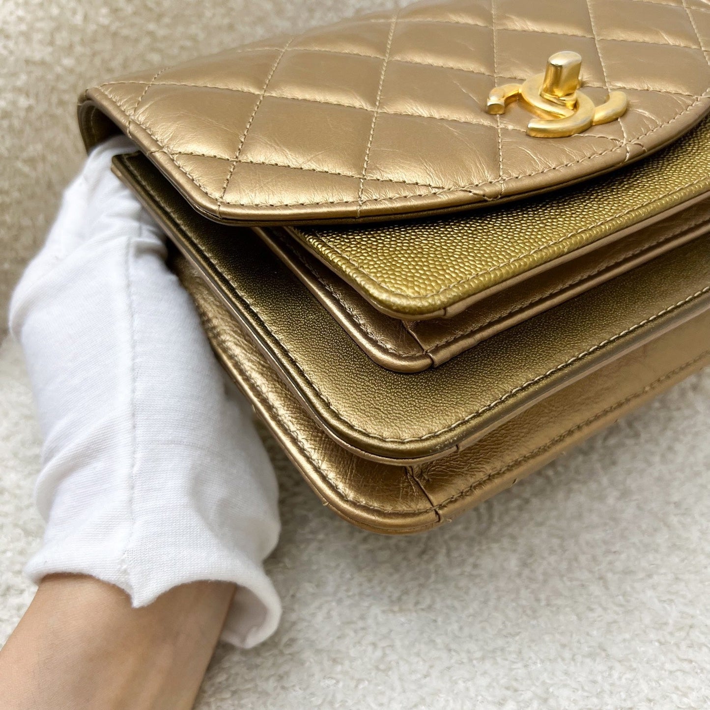 GLM-Seasonal Flap Bag in Gold Shiny Calfskin / Caviar and AGHW