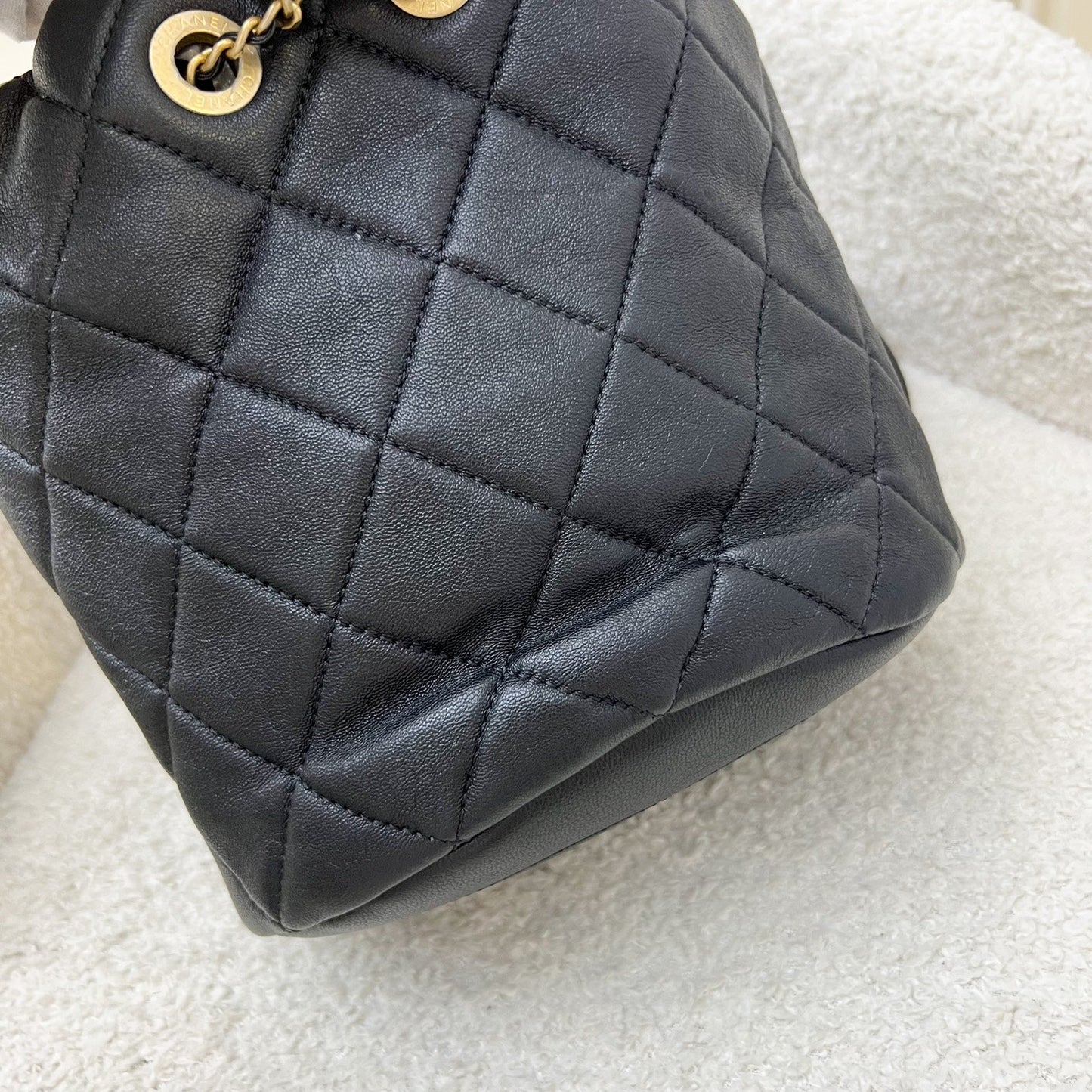 GLM-Pearl Handle Mini Drawstring Bucket Bag in Black Lambskin and AGHW (Model: AS2608)