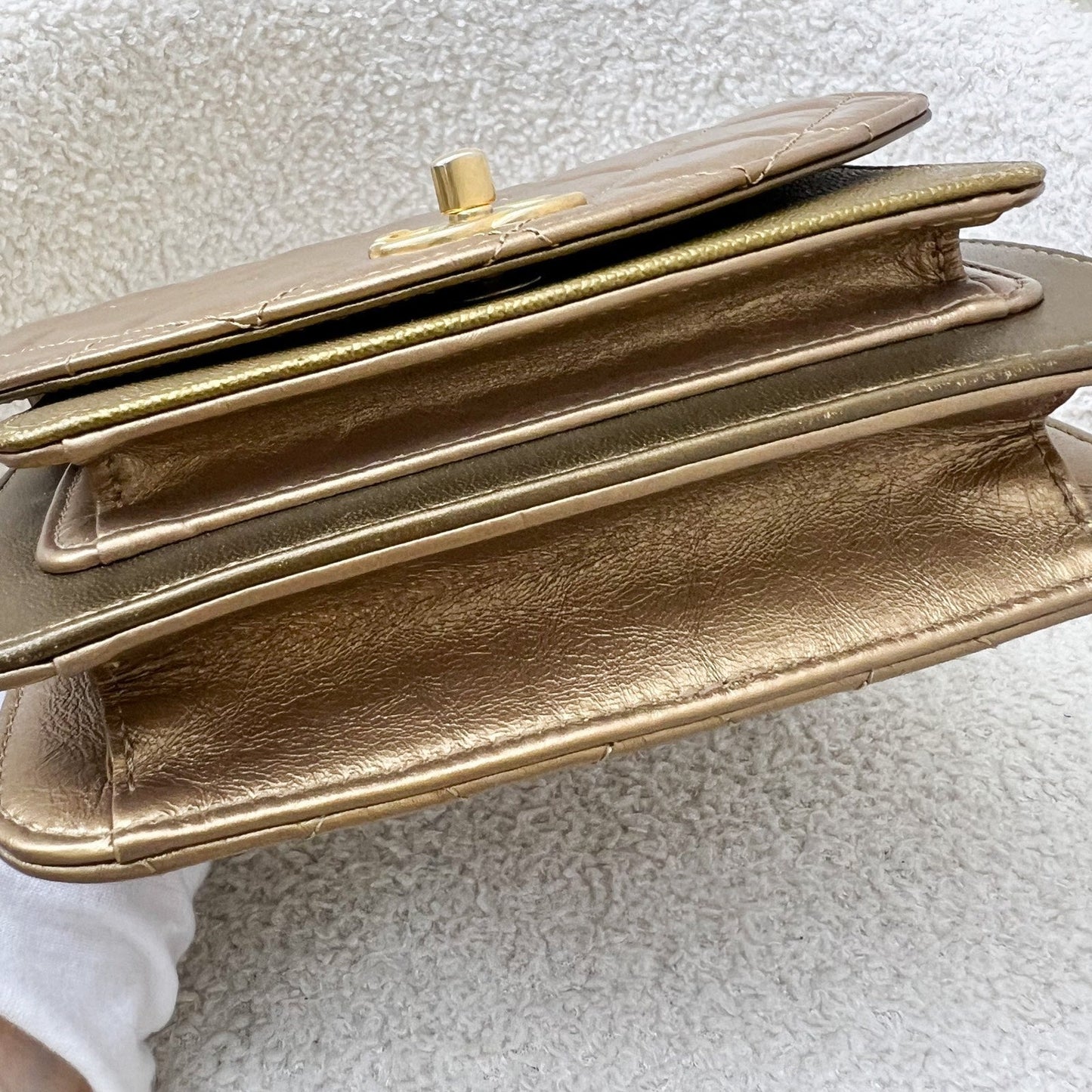 GLM-Seasonal Flap Bag in Gold Shiny Calfskin / Caviar and AGHW