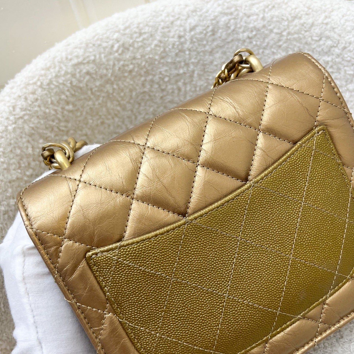 GLM-Seasonal Flap Bag in Gold Shiny Calfskin / Caviar and AGHW
