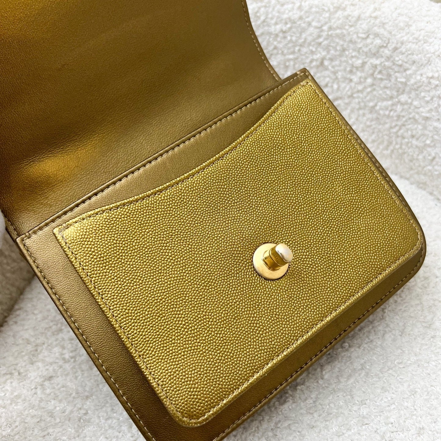 GLM-Seasonal Flap Bag in Gold Shiny Calfskin / Caviar and AGHW