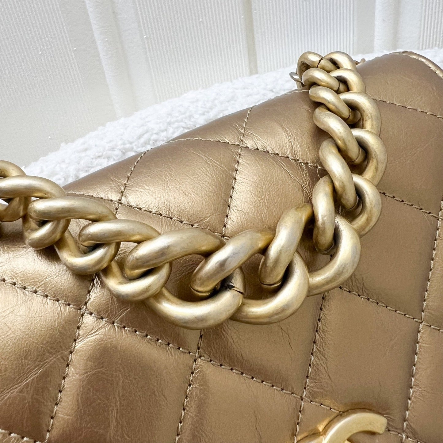 GLM-Seasonal Flap Bag in Gold Shiny Calfskin / Caviar and AGHW