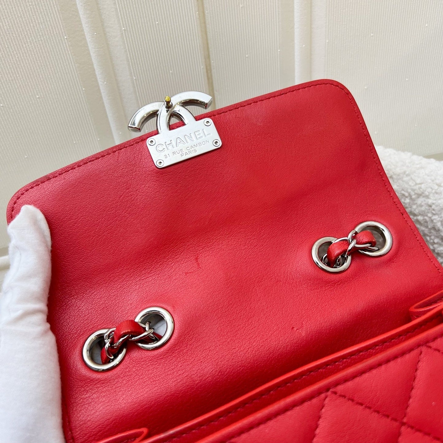 GLM-Small GLM- Box Flap in Red Grained and Quilted Calfskin and SHW