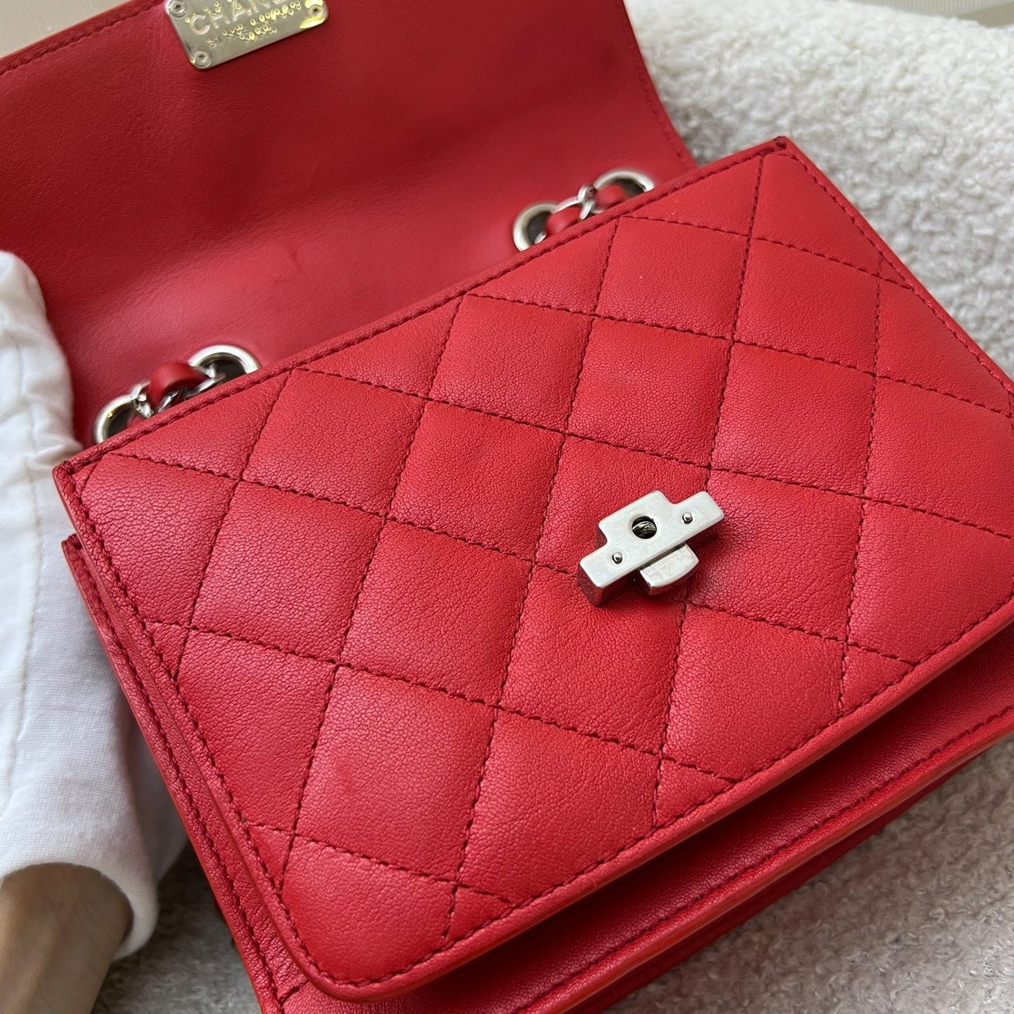 GLM-Small GLM- Box Flap in Red Grained and Quilted Calfskin and SHW