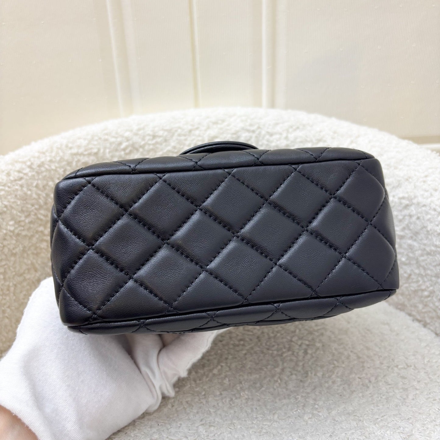 GLM-22C Pearl Crush Square Mini Flap in Black Lambskin and AGHW (Model: AS1786)