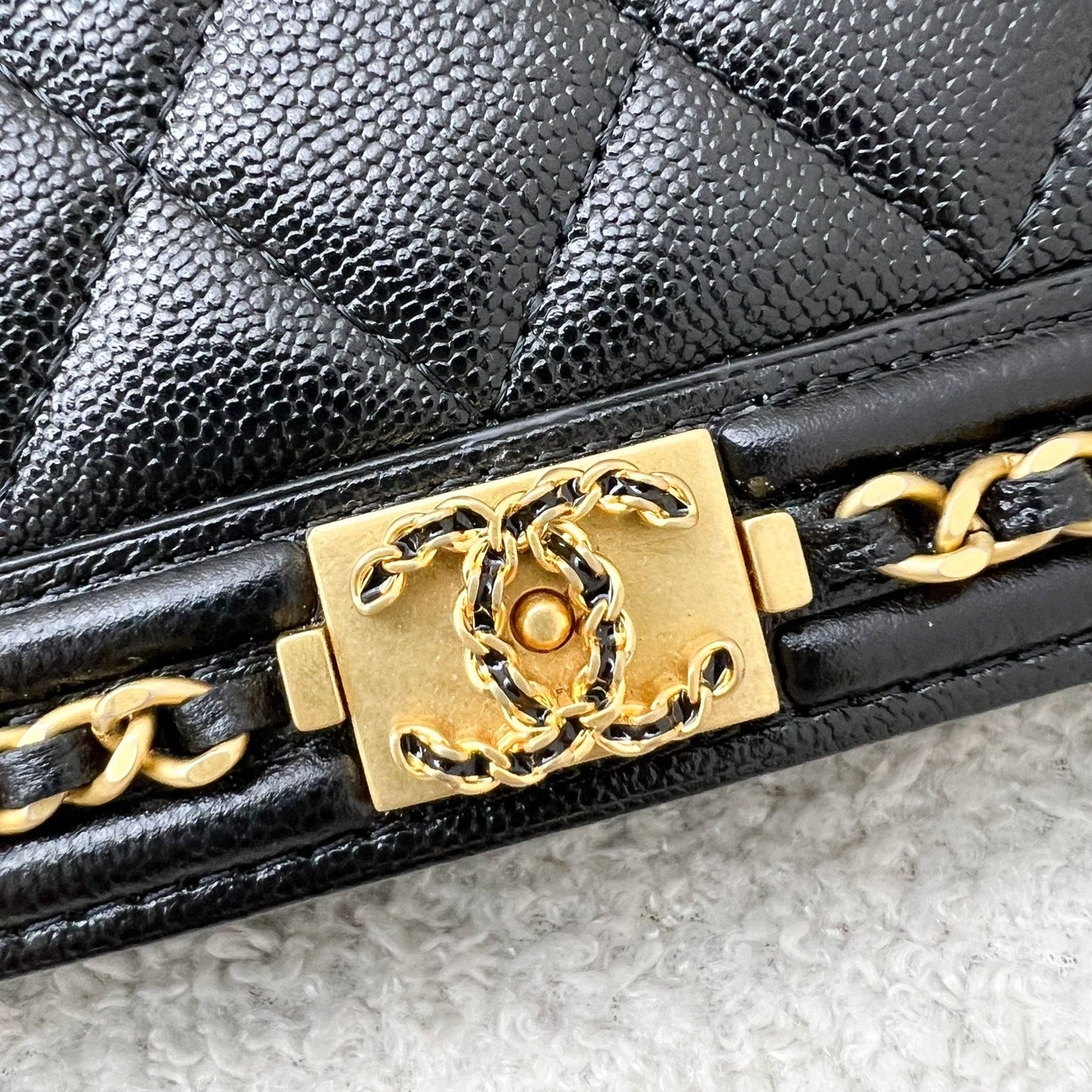 GLM-Chain Around Boy Wallet on Chain WOC in Black Caviar and AGHW