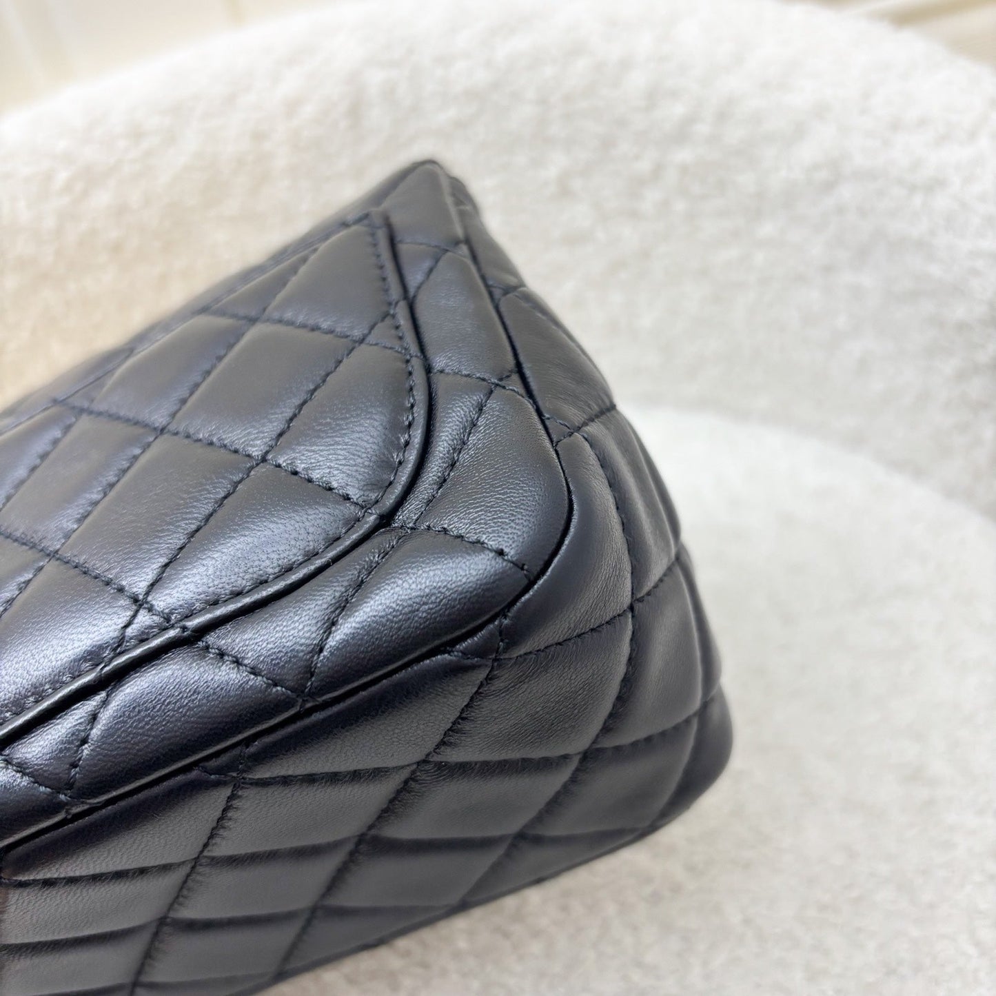 GLM-22C Pearl Crush Square Mini Flap in Black Lambskin and AGHW (Model: AS1786)