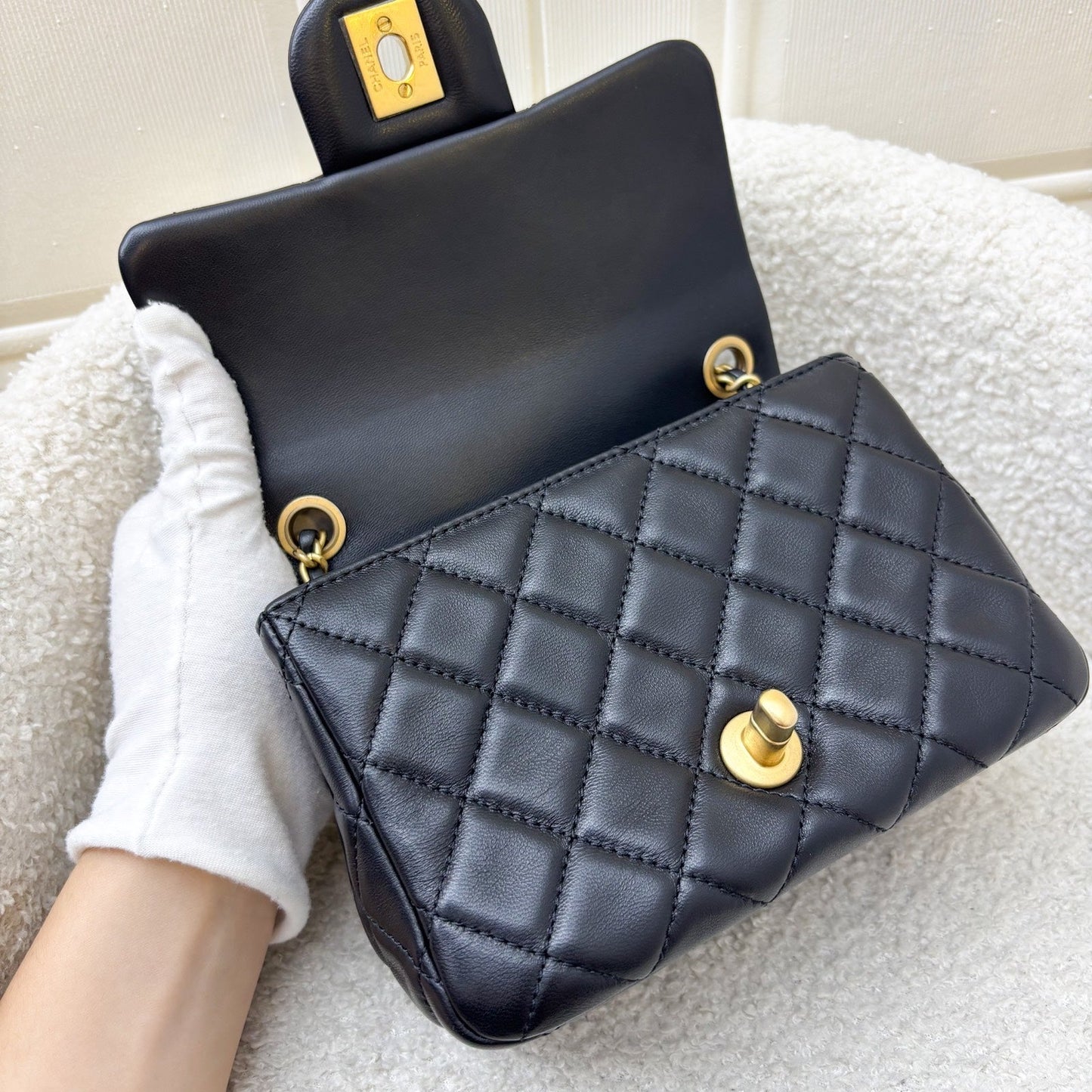 GLM-22C Pearl Crush Square Mini Flap in Black Lambskin and AGHW (Model: AS1786)