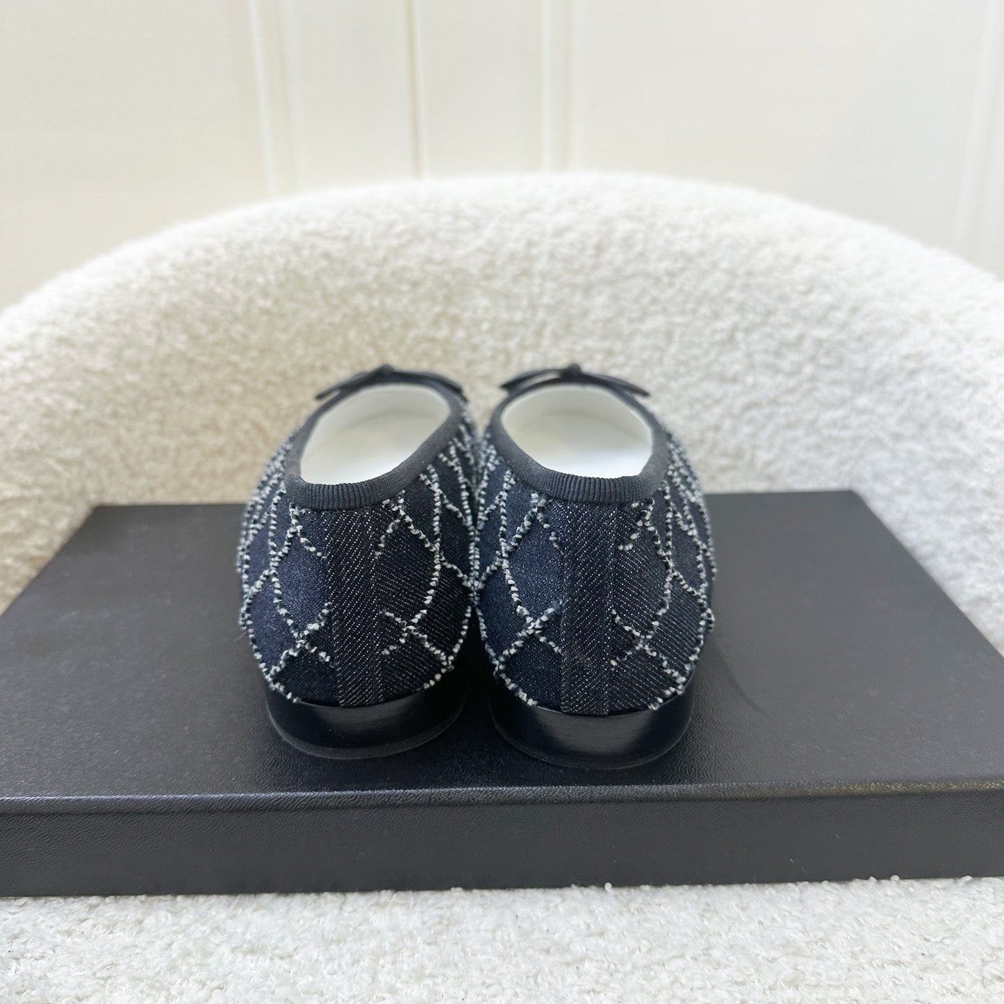 GLM-Classic Ballerina Pumps in Embroidered Denim / Black Gosgrain Size 36