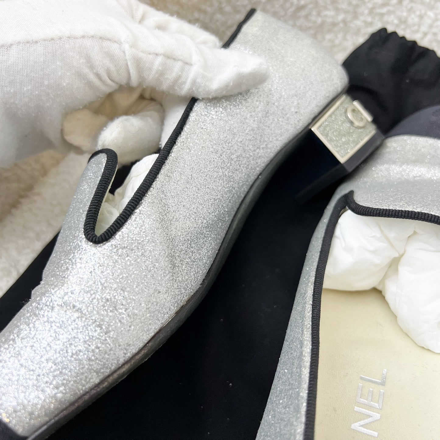 GLM-Heels in Silver Glitter Leather / Black Gosgrain Size 38
