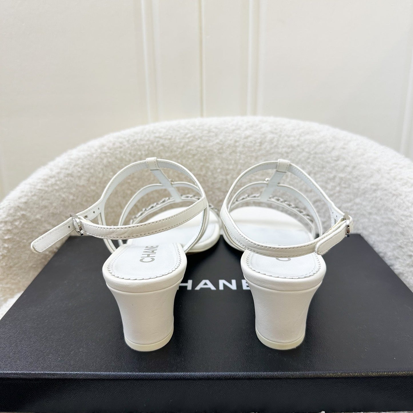 GLM-Heeled Sandals in White Size 38C