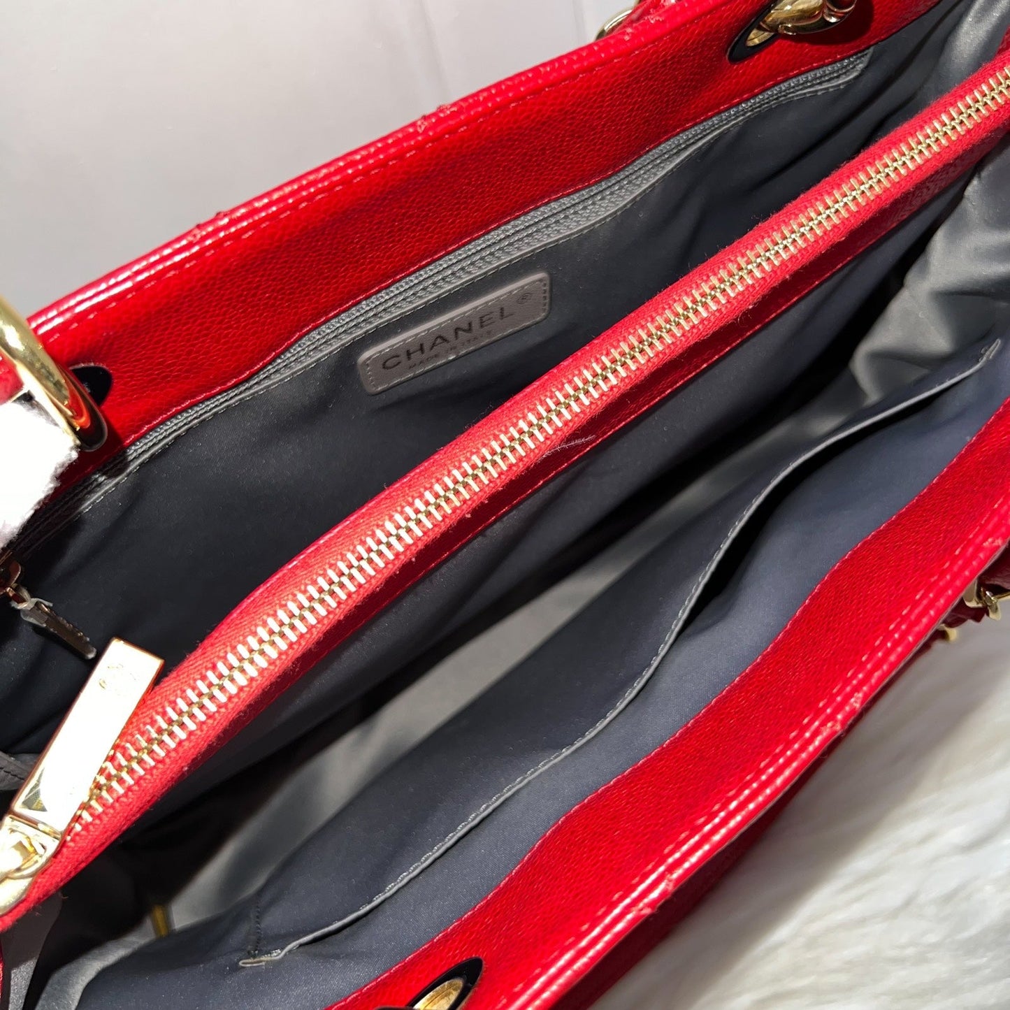 GLM-Grand Shopping Tote GST in Red Caviar and GHW
