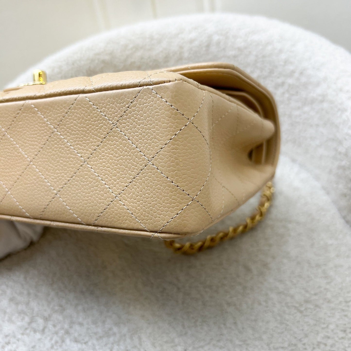 GLM-Medium Classic Flap CF in Beige Caviar and GHW (Model: A01112)
