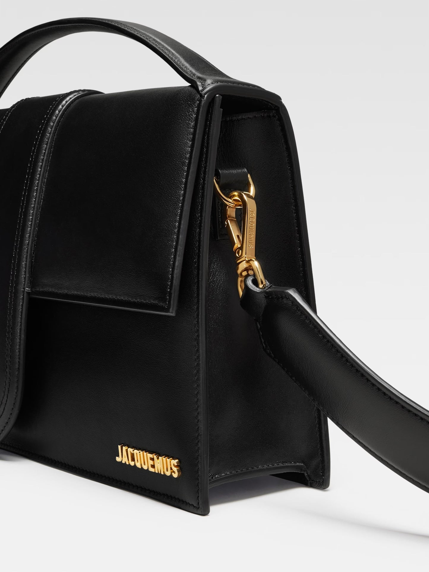 JACQUEMUS LE BAMBINOU LES CLASSIQUES LEATHER  FLAP BAG