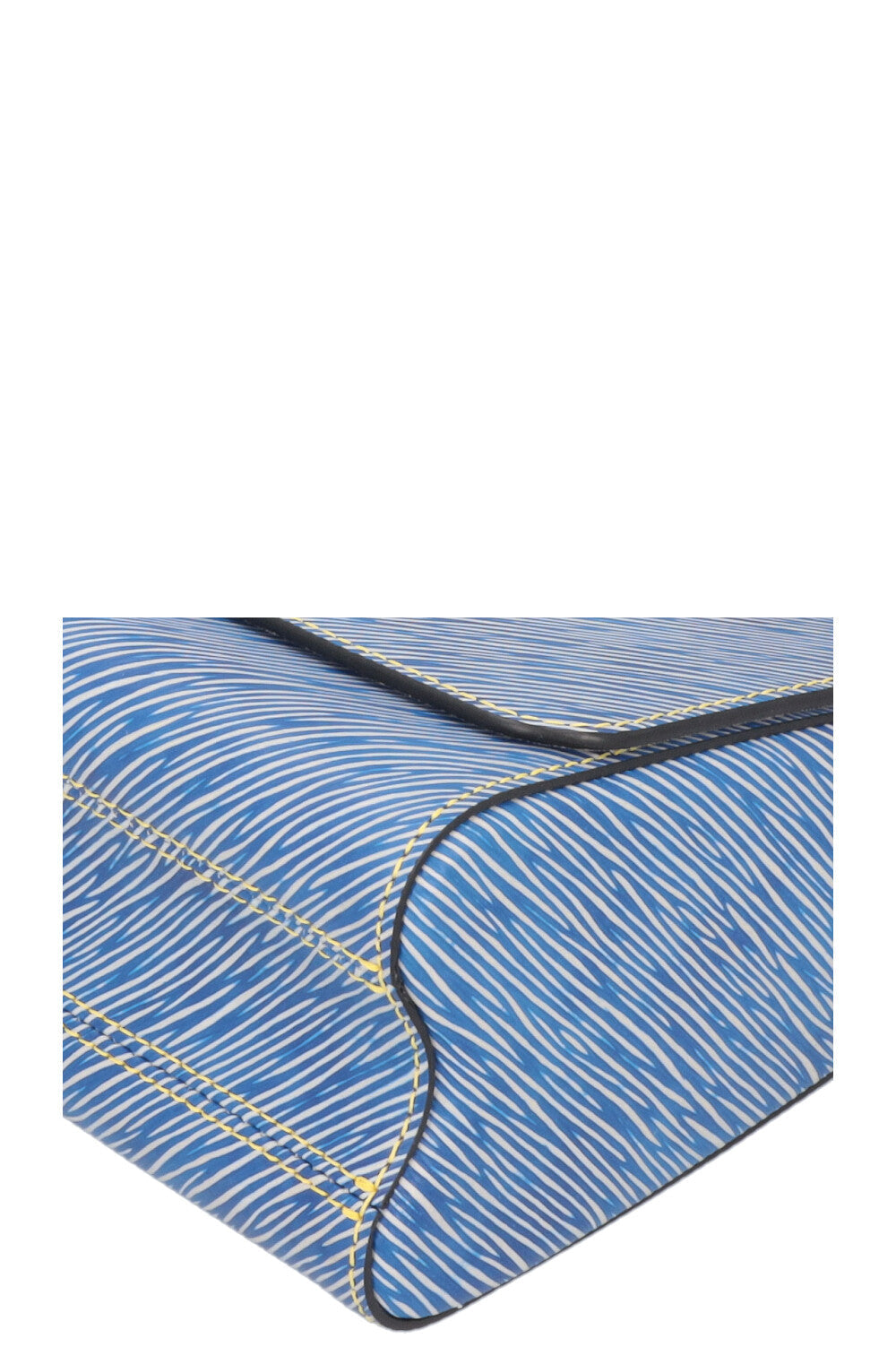 LOUIS VUITTON Twist MM Crossbody Bag Blue Epi